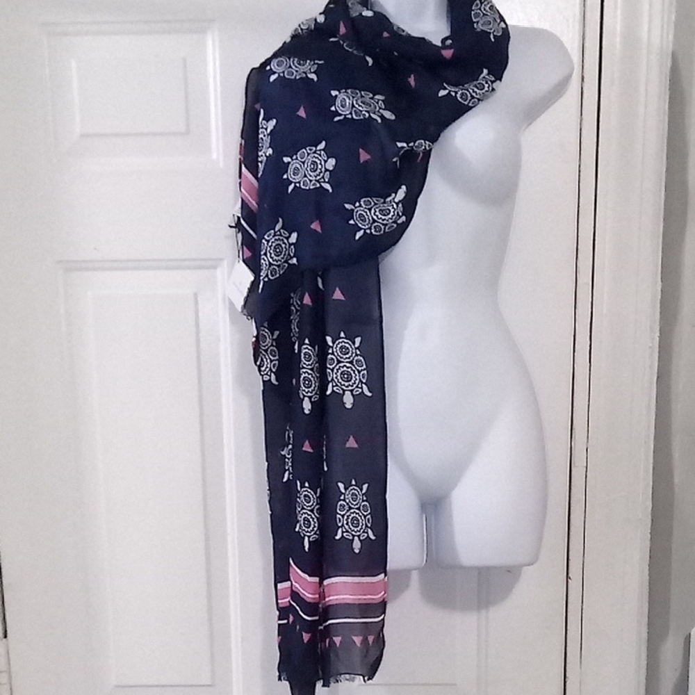 Vera Bradley Navy and Pink Patterned Scarf